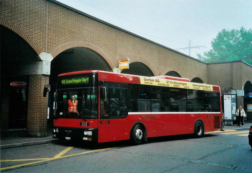 (111'401) - Bernmobil, Bern - Nr. 403/BE 612'403 - MAN/G�ppel am 11. Oktober 2008 beim Bahnhof M�nsingen