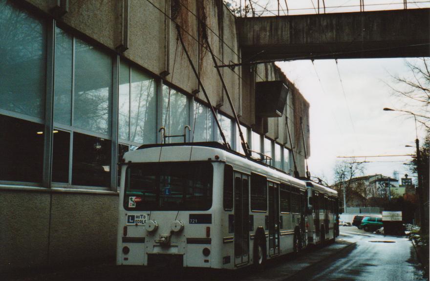 (113'111) - TL Lausanne - Nr. 721 - FBW/Hess Trolleybus am 22. Dezember 2008 in Lausanne, D�p�t Borde