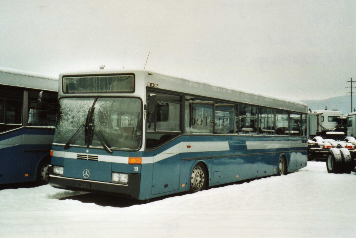 (114'504) - VZO Gr�ningen - Nr. 19 - Mercedes am 18. Februar 2009 in Wil, Larag