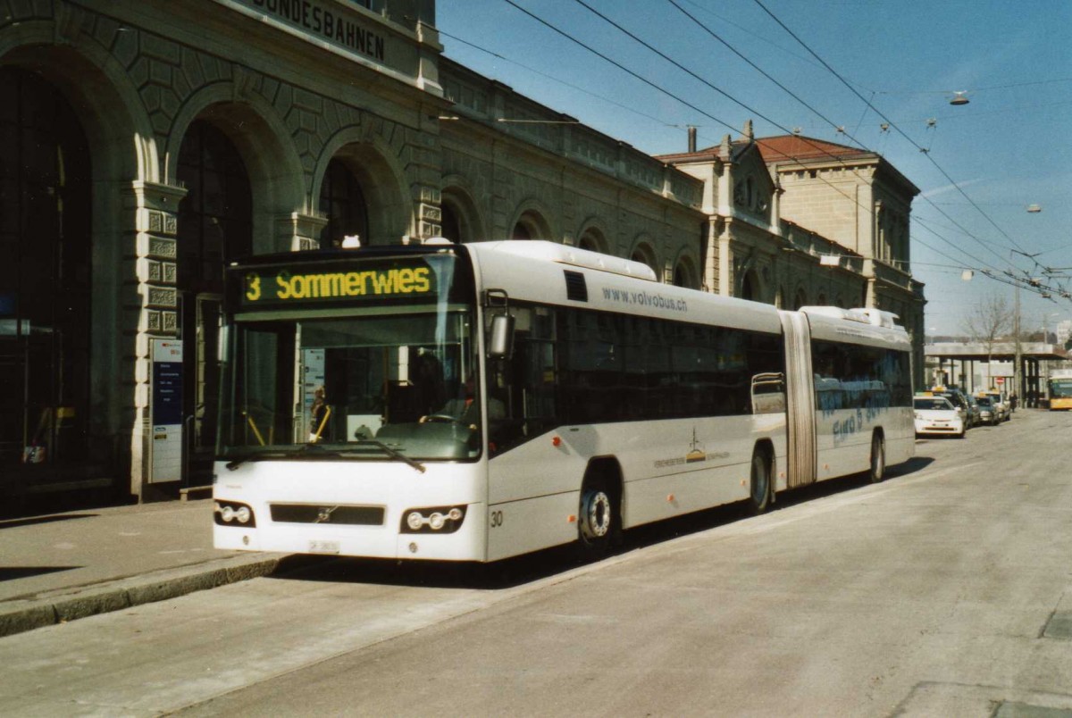 (114'609) - VBSH Schaffhausen - Nr. 30/SH 38'030 - Volvo (ex Vorf�hrfahrzeug) am 18. Februar 2009 beim Bahnhof Schaffhausen