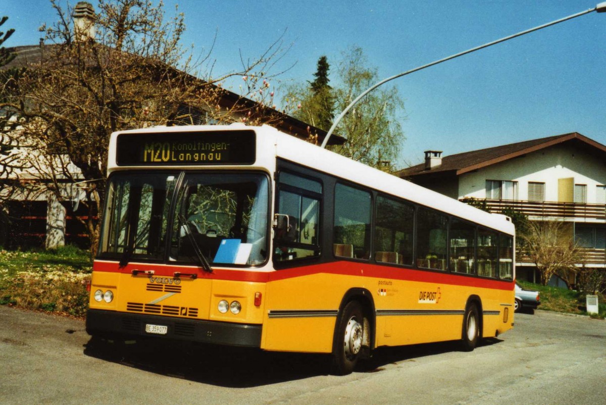 (115'910) - Lengacher, M�nsingen - Nr. 5/BE 359'077 - Volvo/R&J (ex Steiner, Ortschwaben Nr. 12) am 13. April 2009 in Kirchdorf, Garage