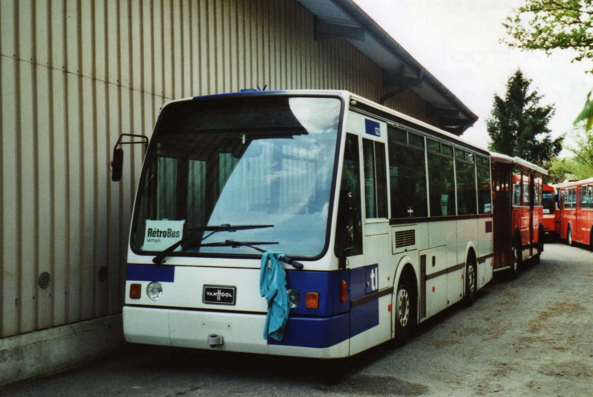(116'136) - TL Lausanne (R�trobus) - Nr. 122 - Van Hool am 25. April 2009 in Bressonnaz, R�trobus