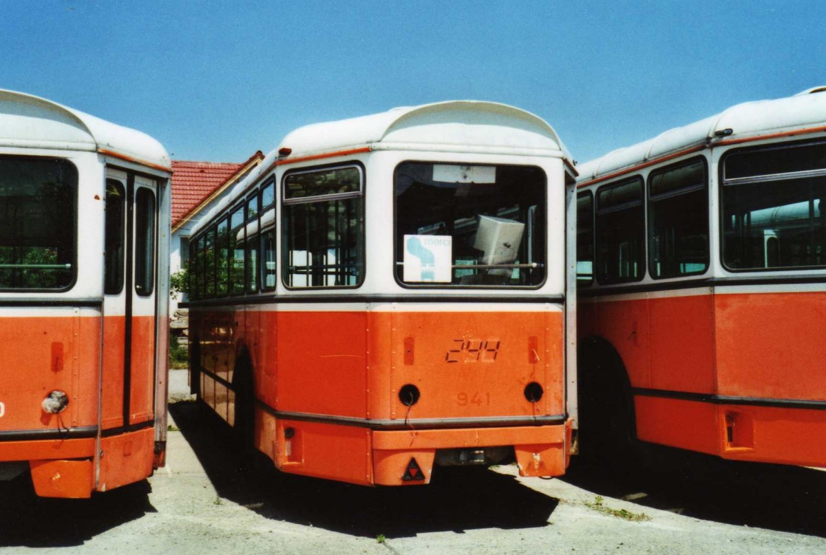 (116'919) - Tursib, Sibiu - Nr. 244  - Moser/Eggli-Mischler Personenanh�nger (ex TL Lausanne Nr. 941) am 27. Mai 2009 in Sibiu, Depot