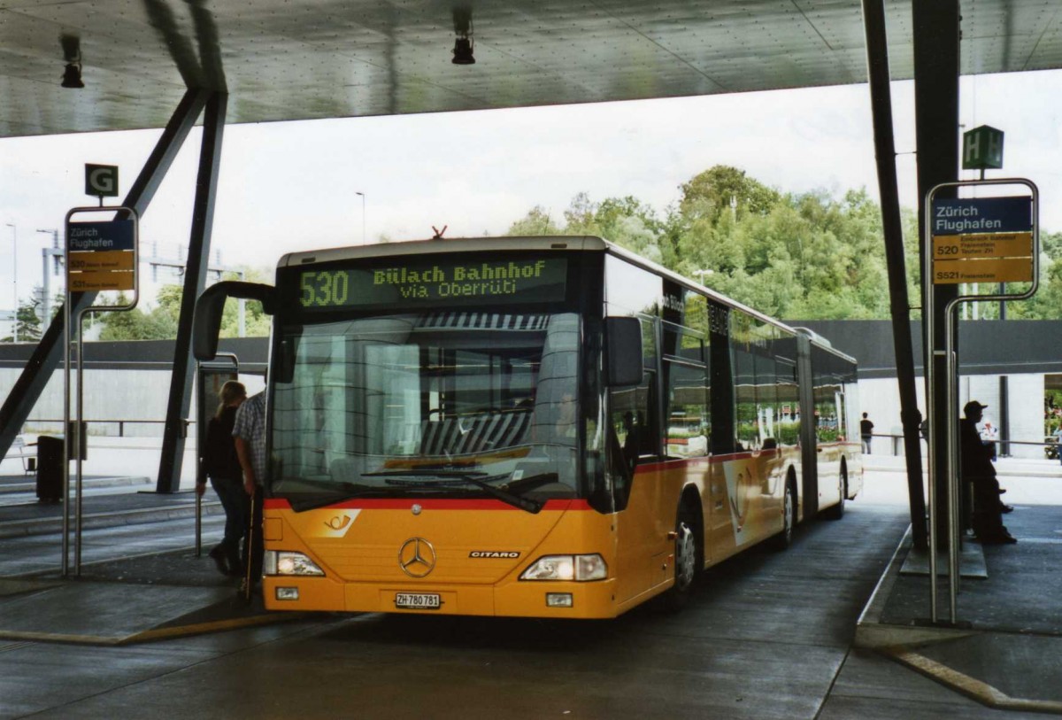 (119'021) - PostAuto Z�rich - Nr. 194/ZH 780'781 - Mercedes (ex Nr. 27) am 10. Juli 2009 in Z�rich, Flughafen