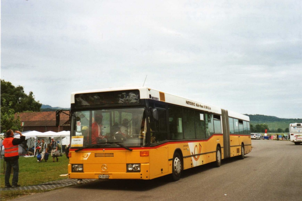 (119'130) - PostAuto Z�rich - Nr. 49/ZH 780'688 - Mercedes (ex Nr. 23; ex P 27'727) am 12. Juli 2009 in Frauenfeld, Open-Air