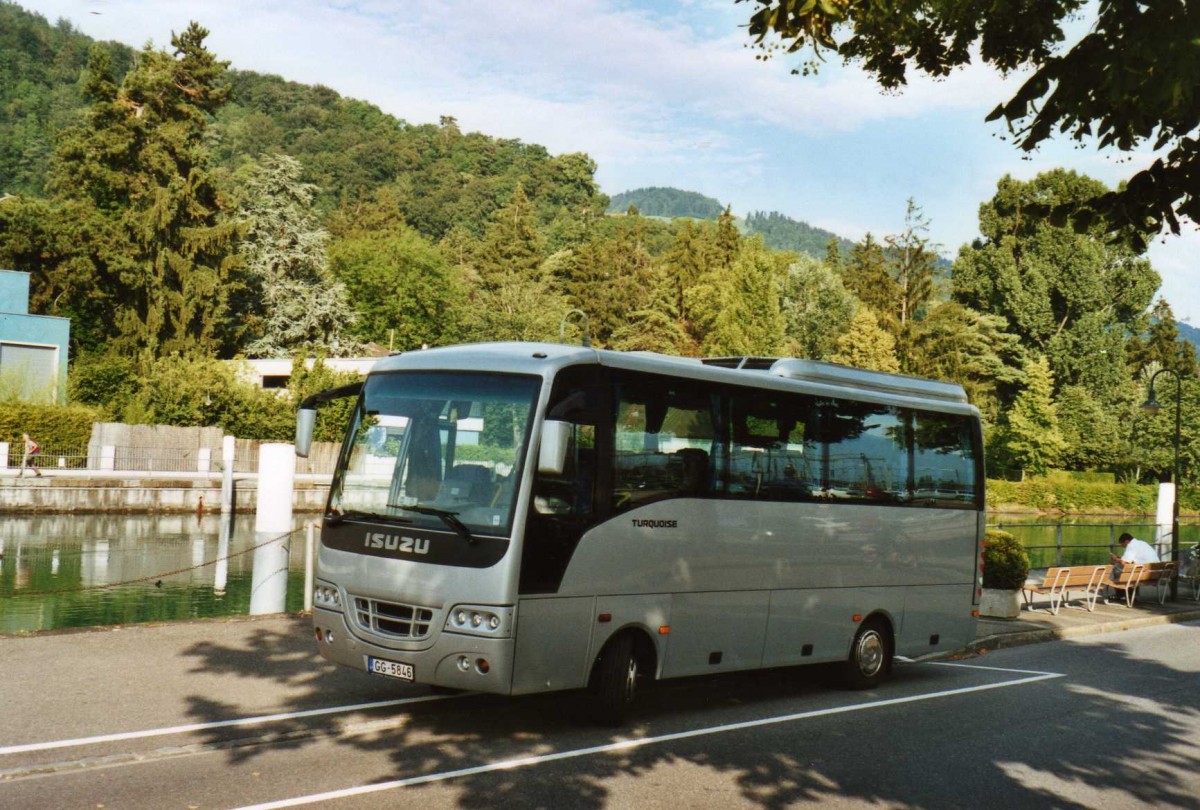 (119'201) - Aus Lettland: GG-5846 - Isuzu am 13. Juli 2009 bei der Schiffl�ndte Thun