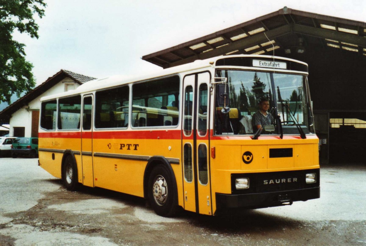 (119'433) - Bernair, M�nsingen - Saurer/T�scher (ex Schebath, Lauerz; ex Albin, F�llanden; ex Heim, Flums) am 9. August 2009 in Oberburg, Ziegelgut