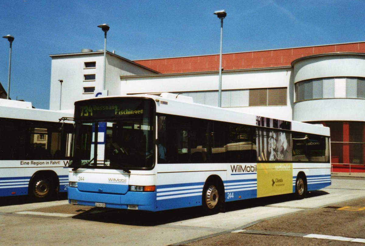 (120'115) - WilMobil, Wil - Nr. 244/SG 261'935 - Volvo/Hess (ex RTB Altst�tten Nr. 34) am 19. August 2009 beim Bahnhof Wil