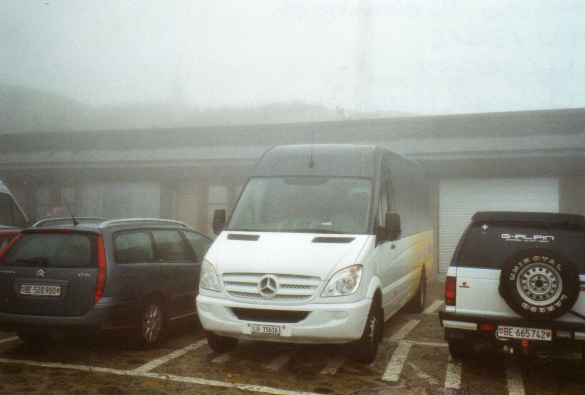 (120'137) - H�sler, Rickenbach - LU 15'616 - Mercedes am 22. August 2009 am Grimselpass, Hospiz