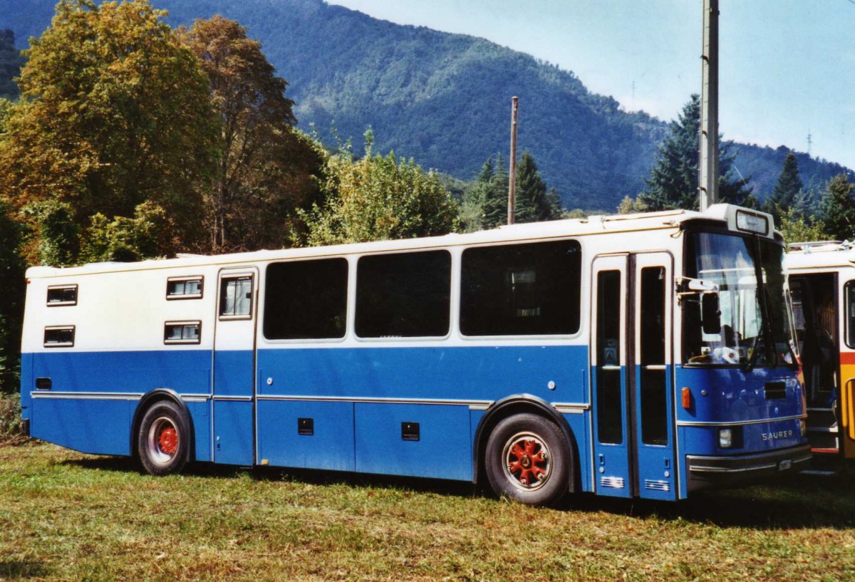 (121'016) - Hauser, W�denswil - ZH 203'215 - Saurer/R&J (ex Bucher, Gr�t; ex P 25'648) am 12. September 2009 auf dem Monte Ceneri