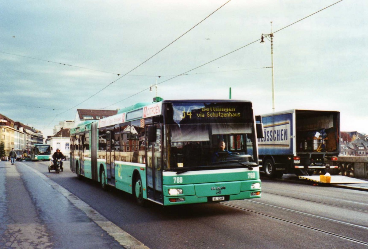(122'110) - BVB Basel - Nr. 769/BS 3269 - MAN am 17. November 2009 in Basel, Mittlere Rheinbr�cke