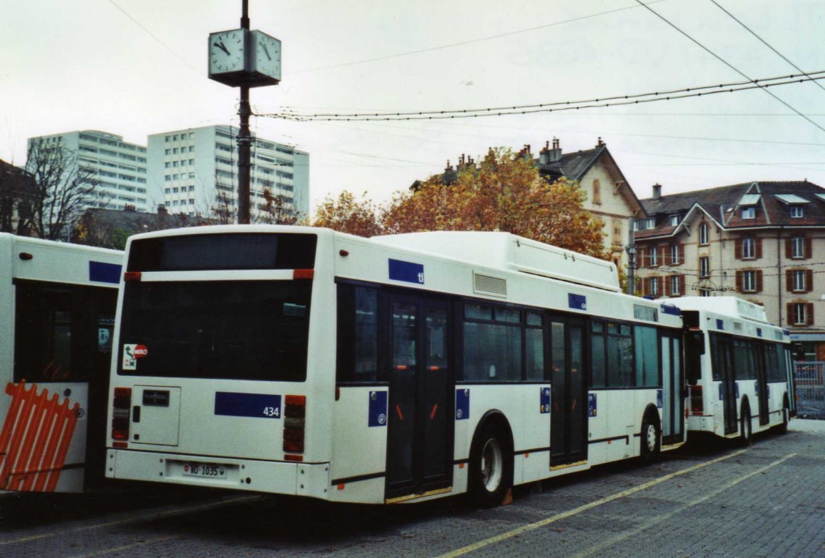 (122'305) - TL Lausanne - Nr. 434/VD 1035 - Van Hool am 19. November 2009 in Lausanne, D�p�t Borde
