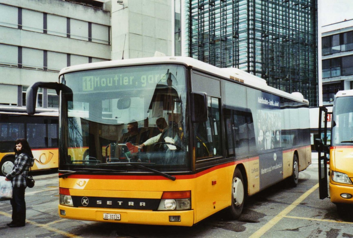 (124'432) - CarPostal Ouest - Nr. 25/JU 31'114 - Setra (ex P 25'660) am 15. Februar 2010 beim Bahnhof De�mont