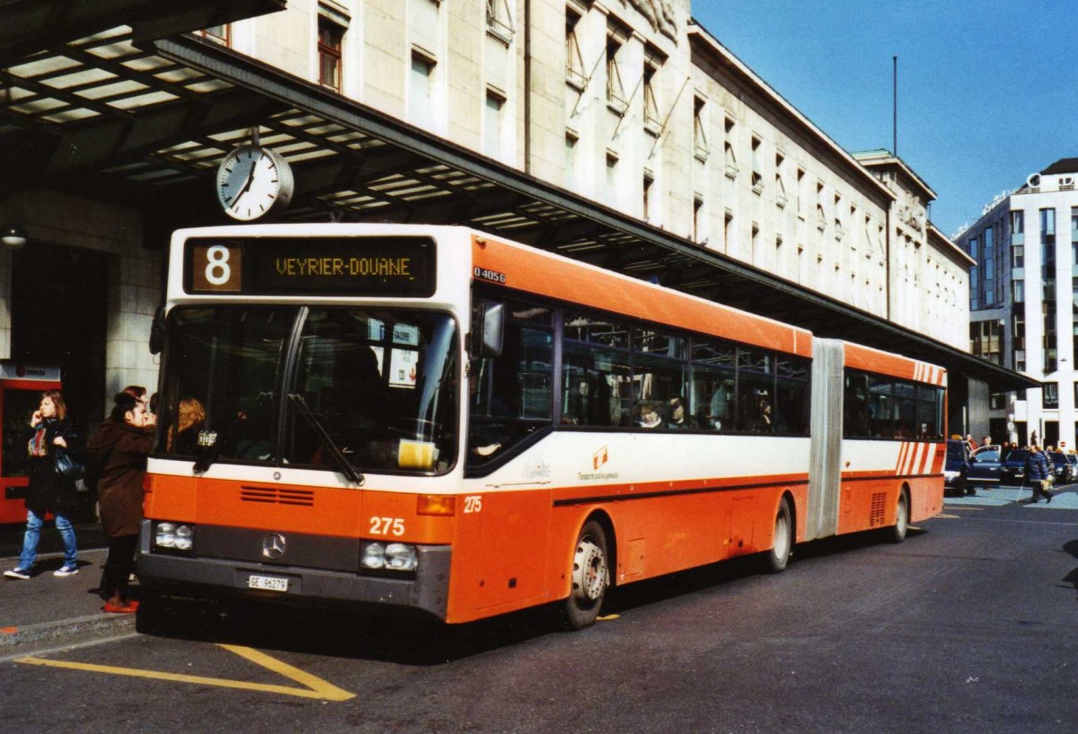 (125'012) - TPG Gen�ve - Nr. 275/GE 96'279 - Mercedes am 13. M�rz 2010 beim Bahnhof Gen�ve