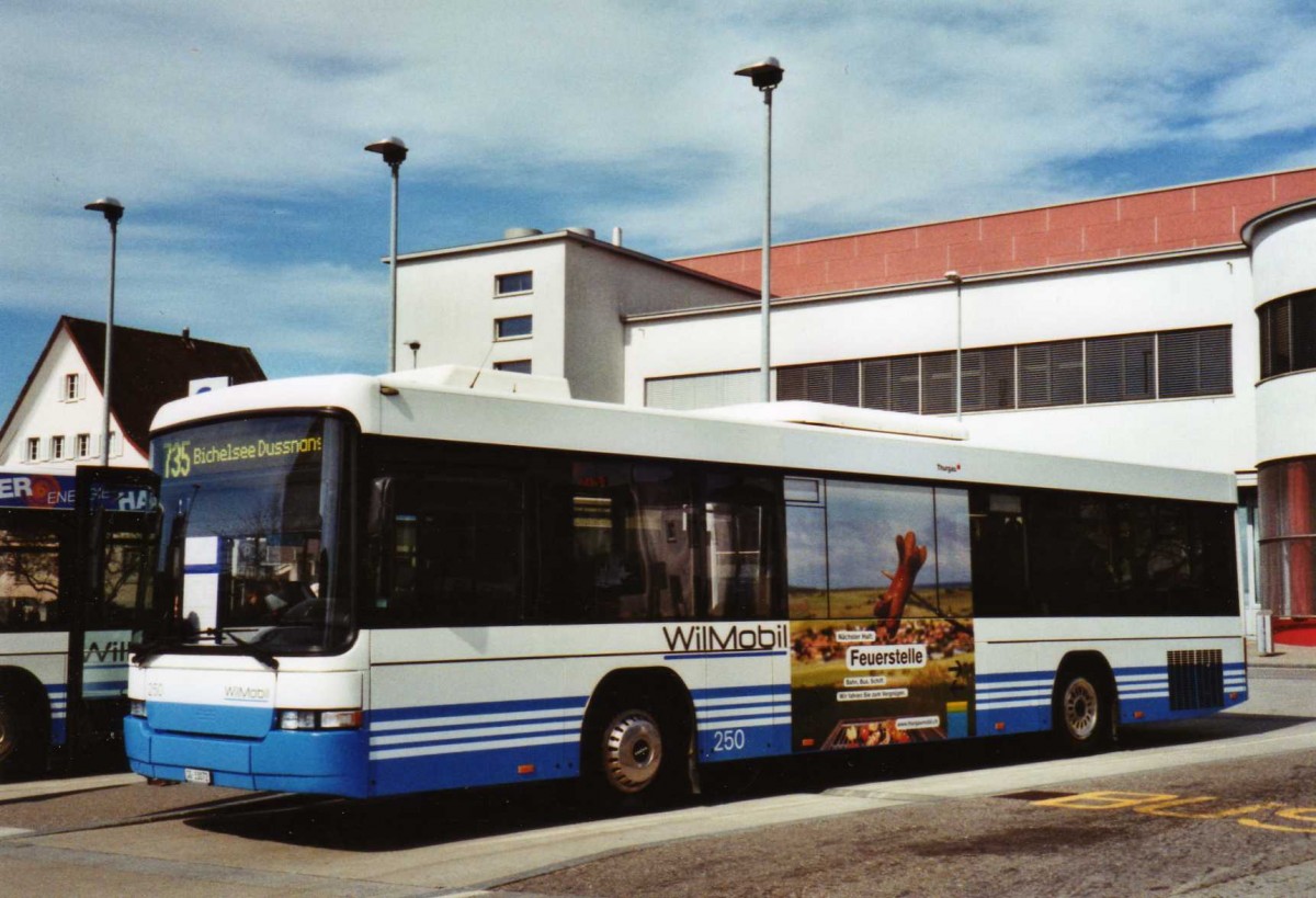 (125'020) - WilMobil, Wil - Nr. 250/SG 33'072 - Volvo/Hess (ex BOS Wil Nr. 21) am 17. M�rz 2010 beim Bahnhof Wil