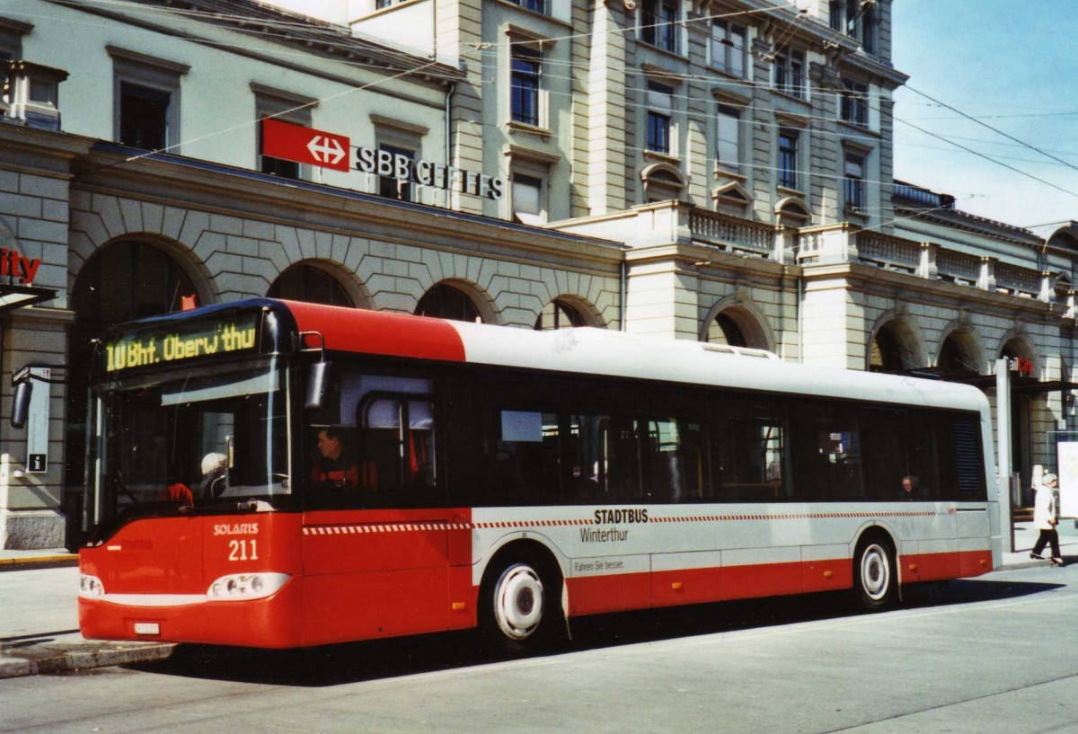 (125'028) - SW Winterthur - Nr. 211/ZH 730'211 - Solaris am 17. M�rz 2010 beim Hauptbahnhof Winterthur