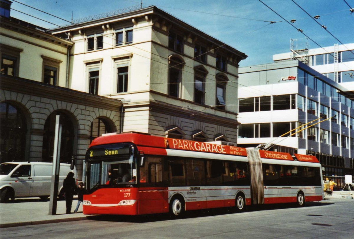 (125'032) - SW Winterthur - Nr. 177 - Solaris Gelenktrolleybus am 17. M�rz 2010 beim Hauptbahnhof Winterthur