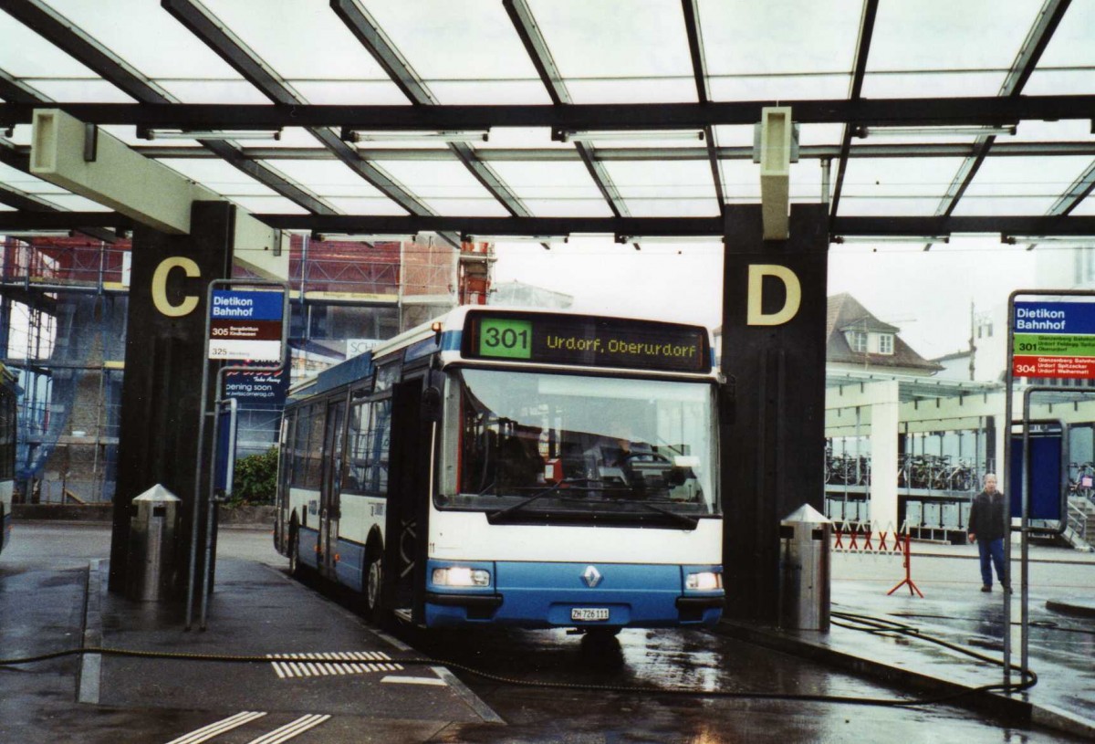 (125'409) - Limmat Bus, Dietikon - Nr. 11/ZH 726'111 - Renault (ex H�rzeler, Dietikon Nr. 37) am 14. April 2010 beim Bahnhof Dietikon