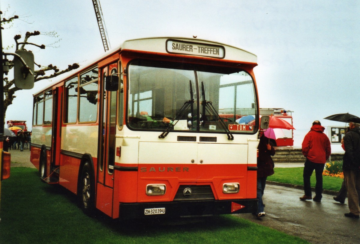 (126'027) - Br�ndli, Z�rich - ZH 32'039 U - Saurer/Hess (ex Huber, Oberkirch; ex Wegm�ller, Bern (RWB); ex AMSA Chiasso Nr. 12) am 1. Mai 2010 in Arbon, Arbon Classics
