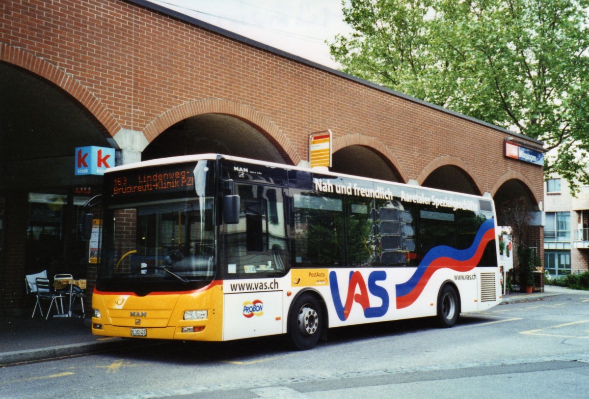 (126'826) - Lengacher, M�nsingen - Nr. 6/BE 382'422 - MAN/G�ppel am 9. Juni 2010 beim Bahnhof M�nsingen