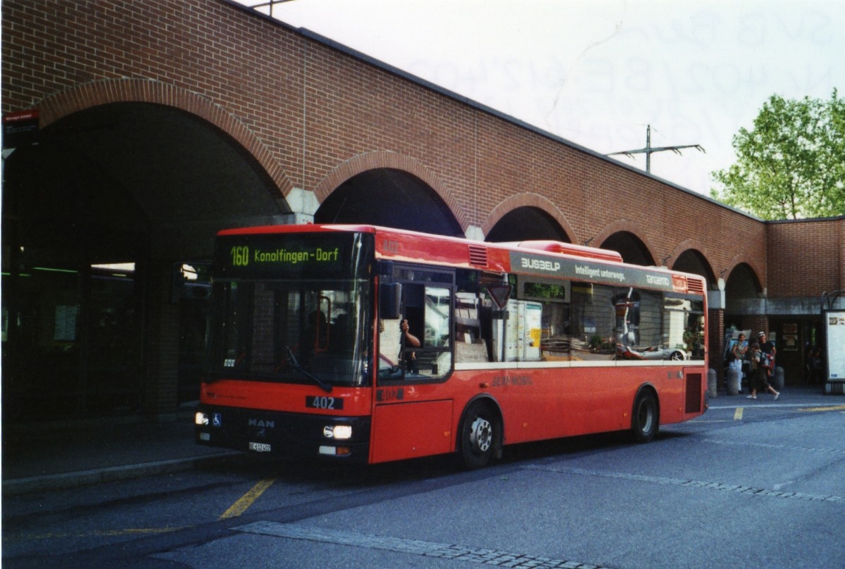 (126'829) - Bernmobil, Bern - Nr. 402/BE 612'402 - MAN/G�ppel am 9. Juni 2010 beim Bahnhof M�nsingen