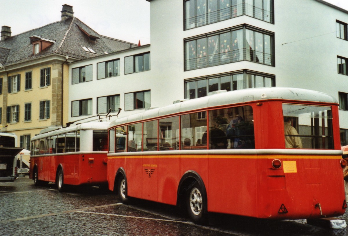 (127'015) - AS Engi - Nr. 42 - Moser/R&J Personenanh�nger (ex AAGG Gossau; ex WV Winterthur Nr. 161) am 19. Juni 2010 in Winterthur, Marktplatz