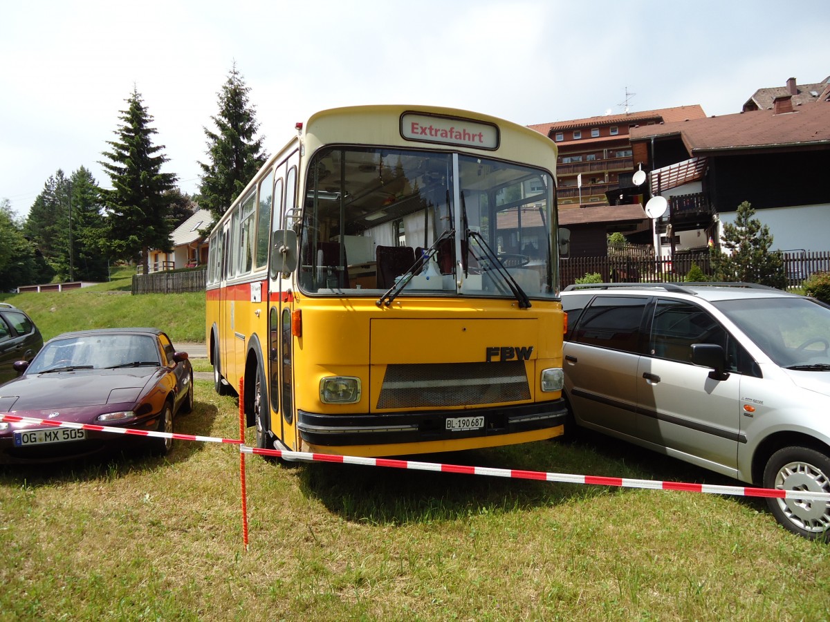 (127'503) - Aus der Schweiz: Heuberger, Zwingen - BL 190'687 - FBW/T�scher (ex Kurhaus Val Sinestra, Sent; ex Mark, Andeer; ex Fravi, Andeer) am 3. Juli 2010 bei Eisenbach