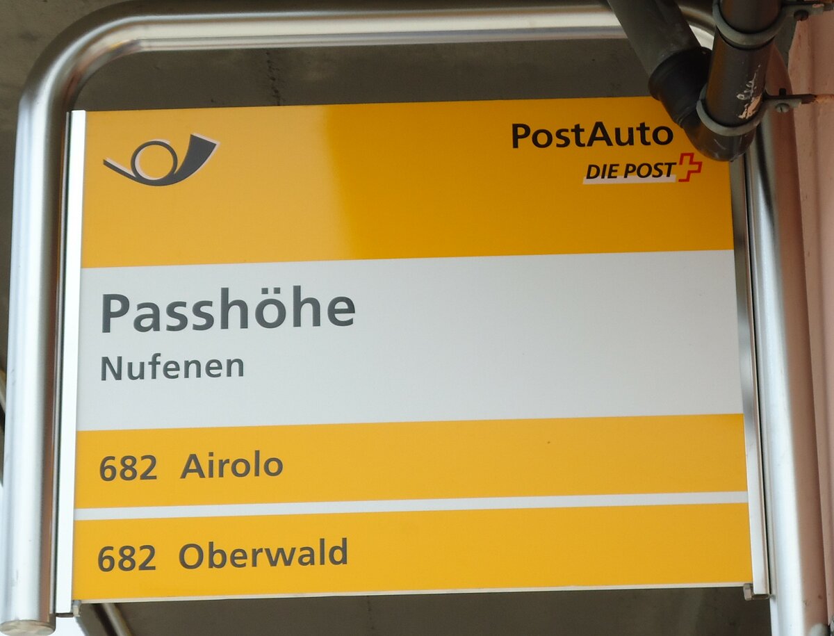 (127'552) - PostAuto-Haltestellenschild - Nufenen, Passh�he - am 4. Juli 2010