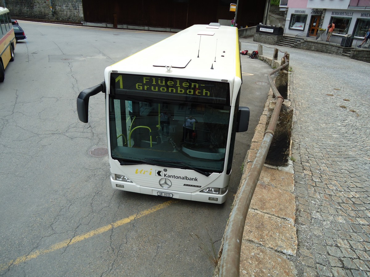 (127'607) - AAGU Altdorf - Nr. 48/UR 9315 - Mercedes am 4. Juli 2010 beim Bahnhof G�schenen