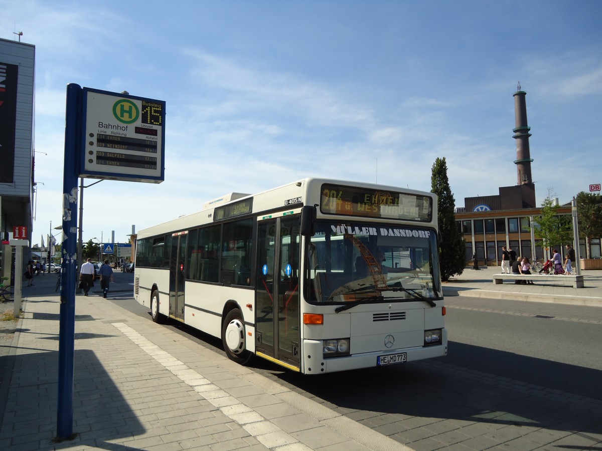 (127'774) - M�ller, Danndorf - HE-MD 773 - Mercedes am 8. Juli 2010 beim Hauptbahnhof Wolfsburg