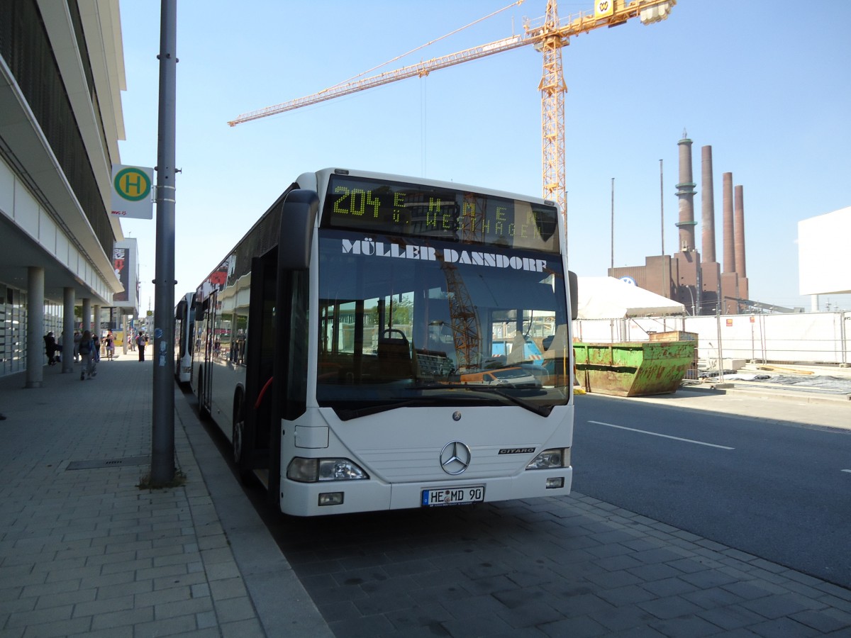 (127'912) - M�ller, Danndorf - HE-MD 90 - Mercedes am 9. Juli 2010 beim Hauptbahnhof Wolfsburg