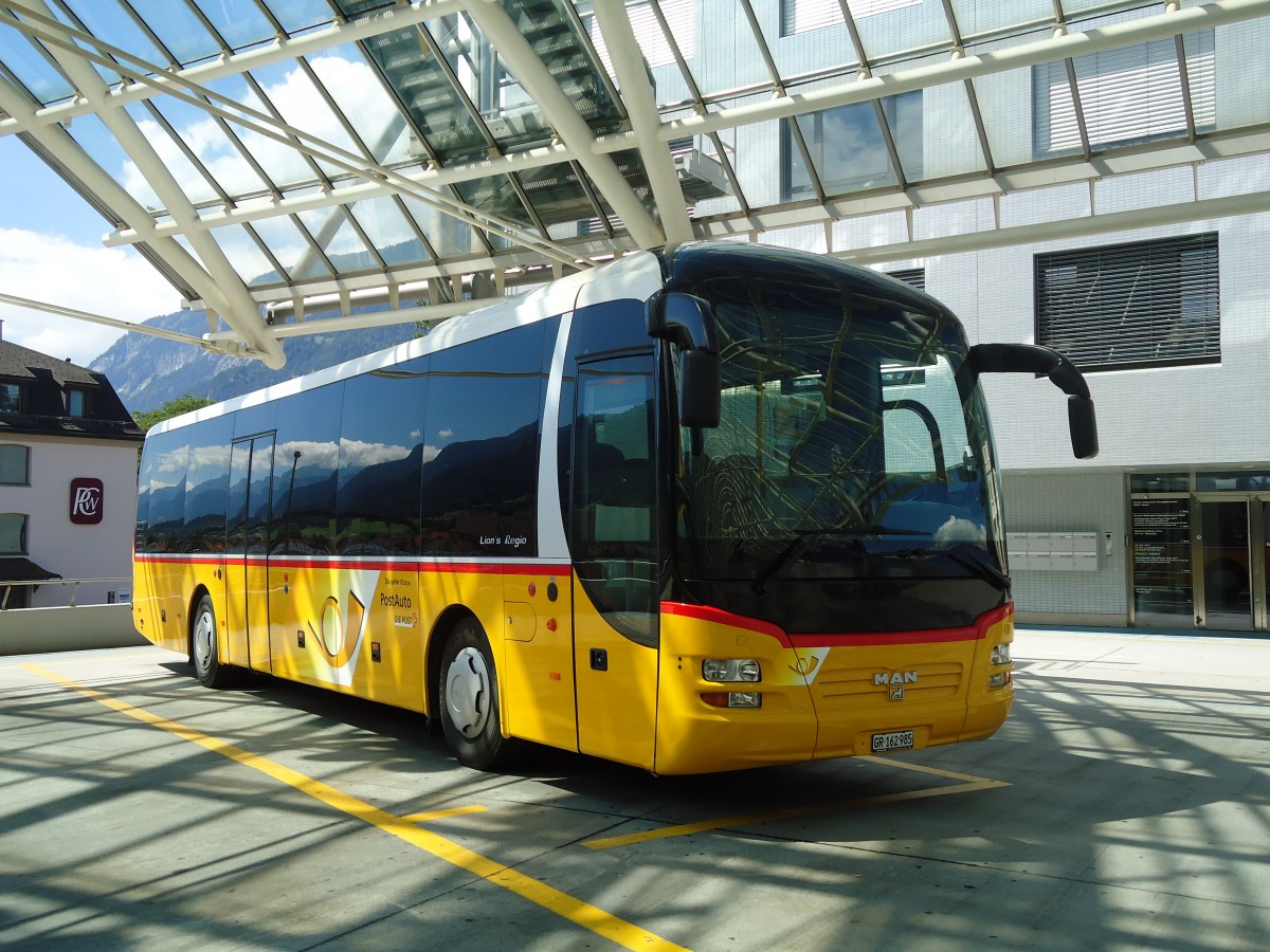(128'264) - PostAuto Graub�nden - GR 162'985 - MAN am 7. August 2010 in Chur, Postautostation