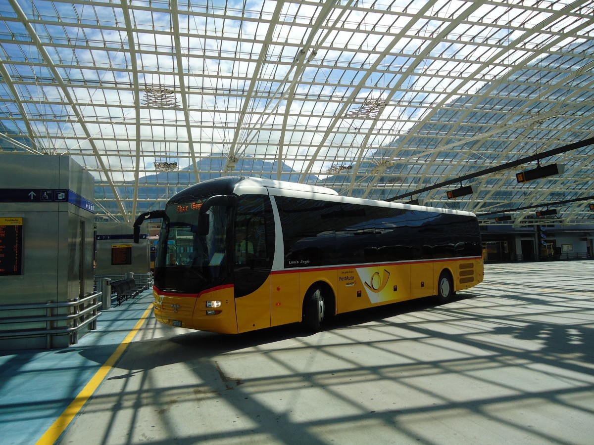 (128'273) - PostAuto Graub�nden - GR 162'973 - MAN am 7. August 2010 in Chur, Postautostation
