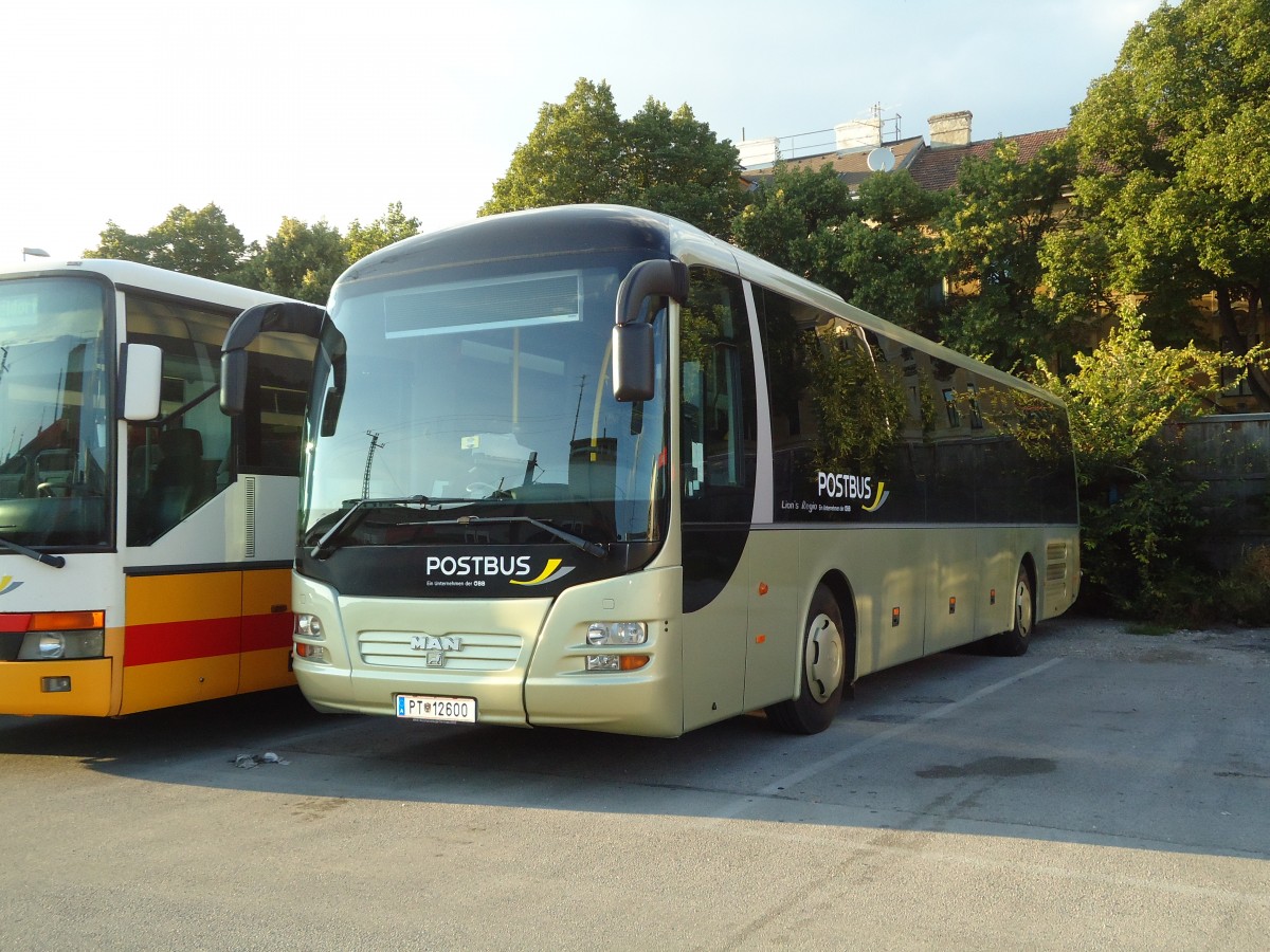 (128'462) - PostBus - PT 12'600 - MAN am 9. August 2010 in Wien, Garage H�tteldorf