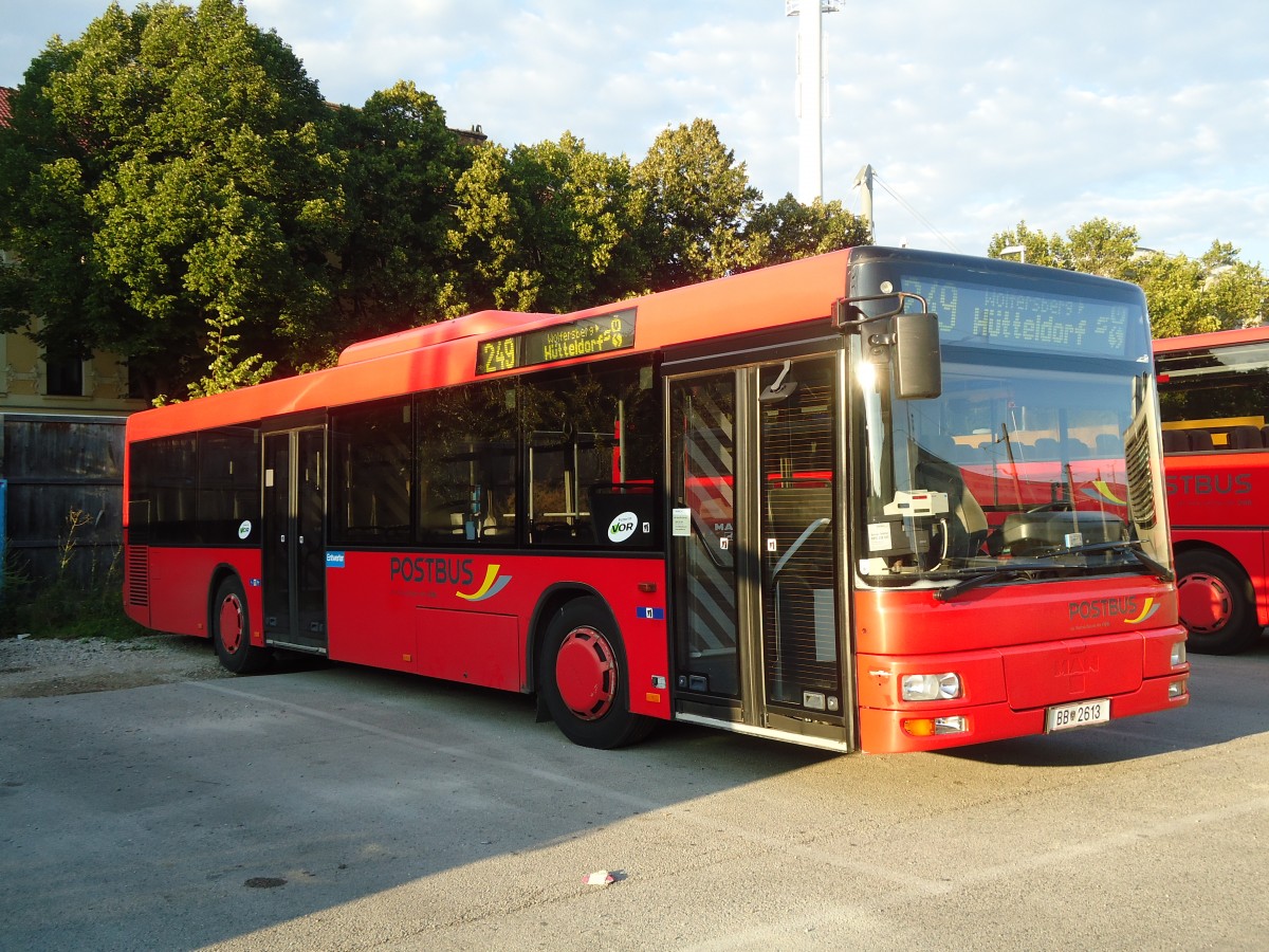 (128'463) - PostBus - BB 2613 - MAN am 9. August 2010 in Wien, Garage H�tteldorf