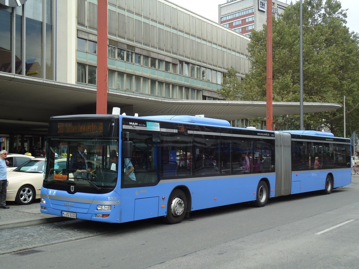 (128'609) - MVG M�nschen - Nr. 5330/M-VG 5330 - MAN am 11. August 2010 beim Hauptbahnhof M�nchen