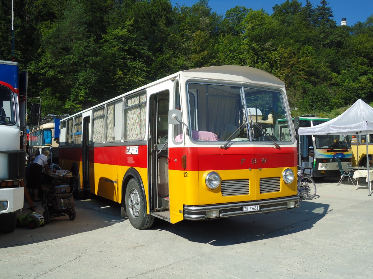 (128'945) - Tr�b, Oberrieden - Nr. 12/ZH 69'651 - FBW/R&J (ex Ryffel, Uster Nr. 12) am 22. August 2010 in Thayngen, Wohnbustreffen
