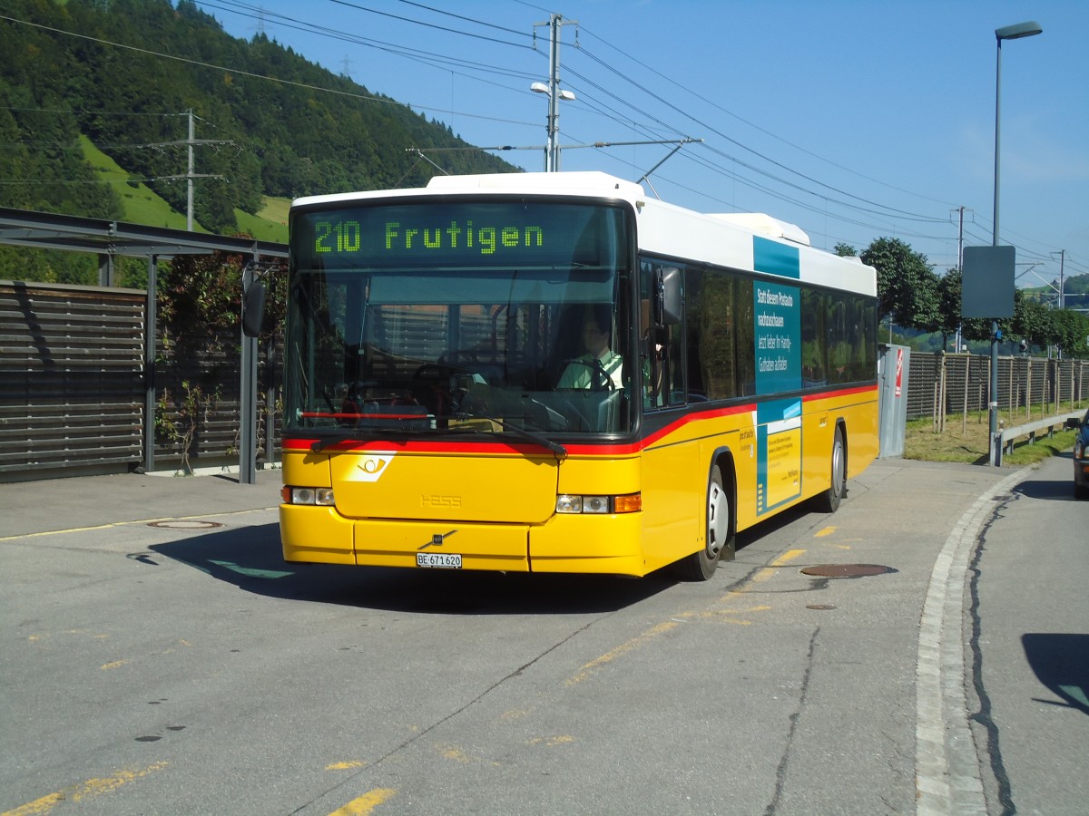 (129'359) - PostAuto Bern - BE 671'620 - Volvo/Hess (ex Schmocker, Stechelberg Nr. 2; ex PostAuto Graub�nden; ex P 25'682) am 5. September 2010 beim Bahnhof Reichenbach