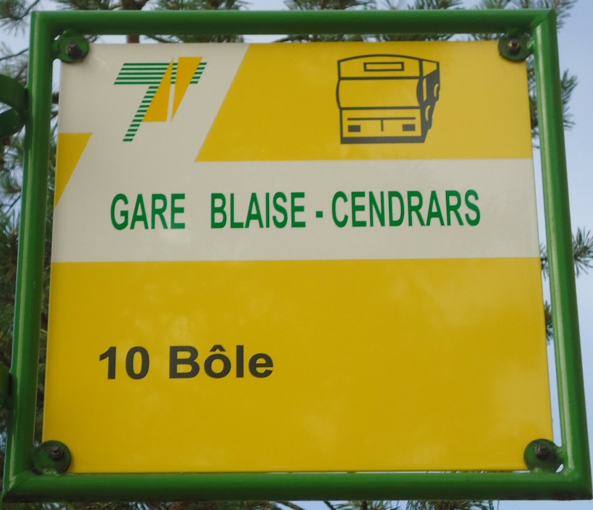 (129'525) - TN-Haltestellenschild - Neuch�tel, Gare Blaise-Cendrars - am 6. September 2010