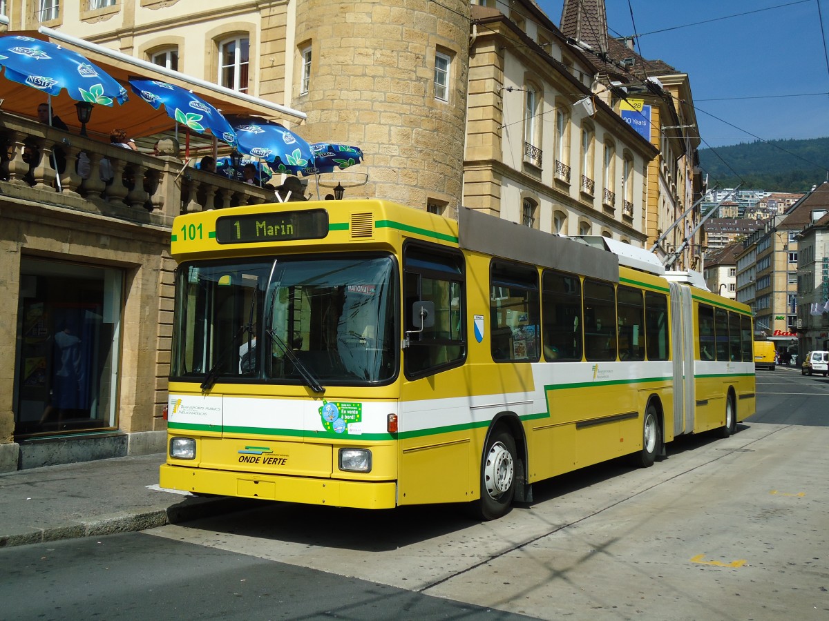 (129'570) - TN Neuch�tel - Nr. 101 - NAW/Hess Gelenktrolleybus am 6. September 2010 in Neuch�tel, Place Pury
