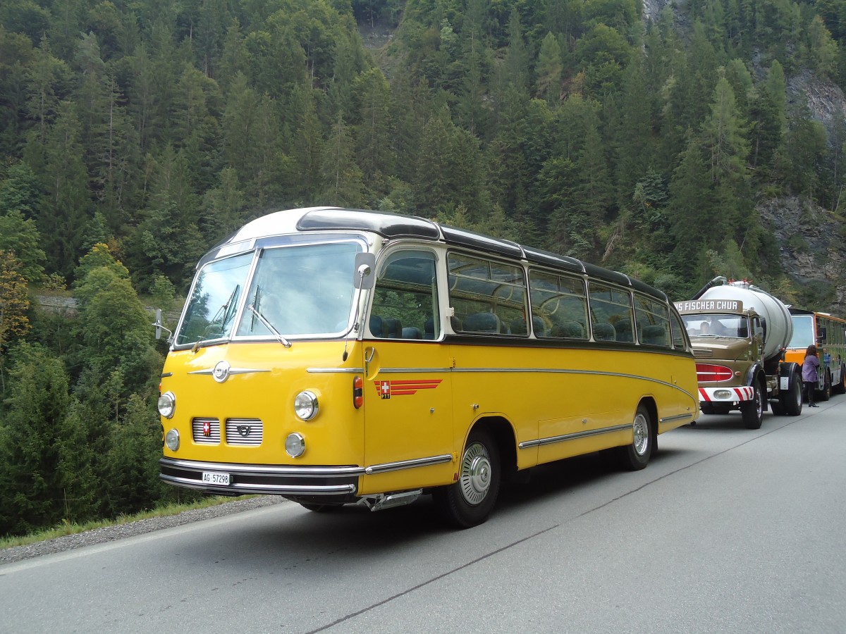 (129'864) - Zimmerli J., Oftringen - AG 57'298 - Berna/T�scher (ex Stutz, Oberlunkhofen; ex Leu, Schongau; ex Wicki, Bremgarten; ex P 22'054; ex P 20'704) am 18. September 2010 bei Valendas