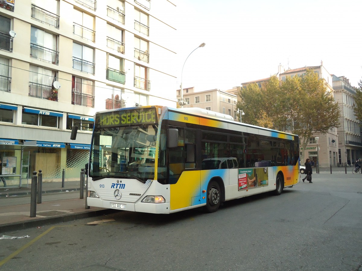 (130'502) - RTM Marseille - Nr. 913/153 AAD 13 - Mercedes am 15. Oktober 2010 in Marseille, Canebi�re Bourse