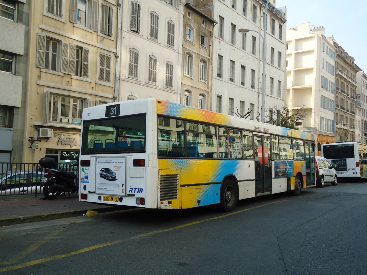 (130'513) - RTM Marseille - Nr. 710/9872 RN 13 - Mercedes am 15. Oktober 2010 in Marseille, Canebi�re Bourse