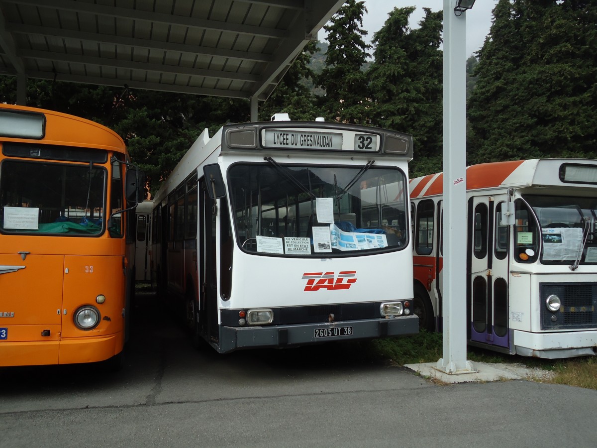 (130'711) - Mus�e Bus, Breil-sur-Roya - 2605 UT 38 - Renault Trolleybus am 16. Oktober 2010 in Breil-sur-Roya, Museum
