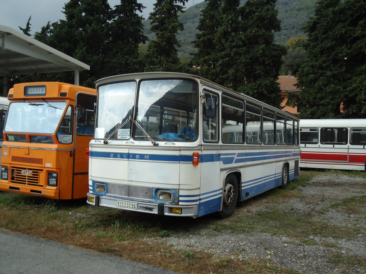 (130'715) - Mus�e Bus, Breil-sur-Roya - 3052 SC 06 - Saviem am 16. Oktober 2010 in Breil-sur-Roya, Museum