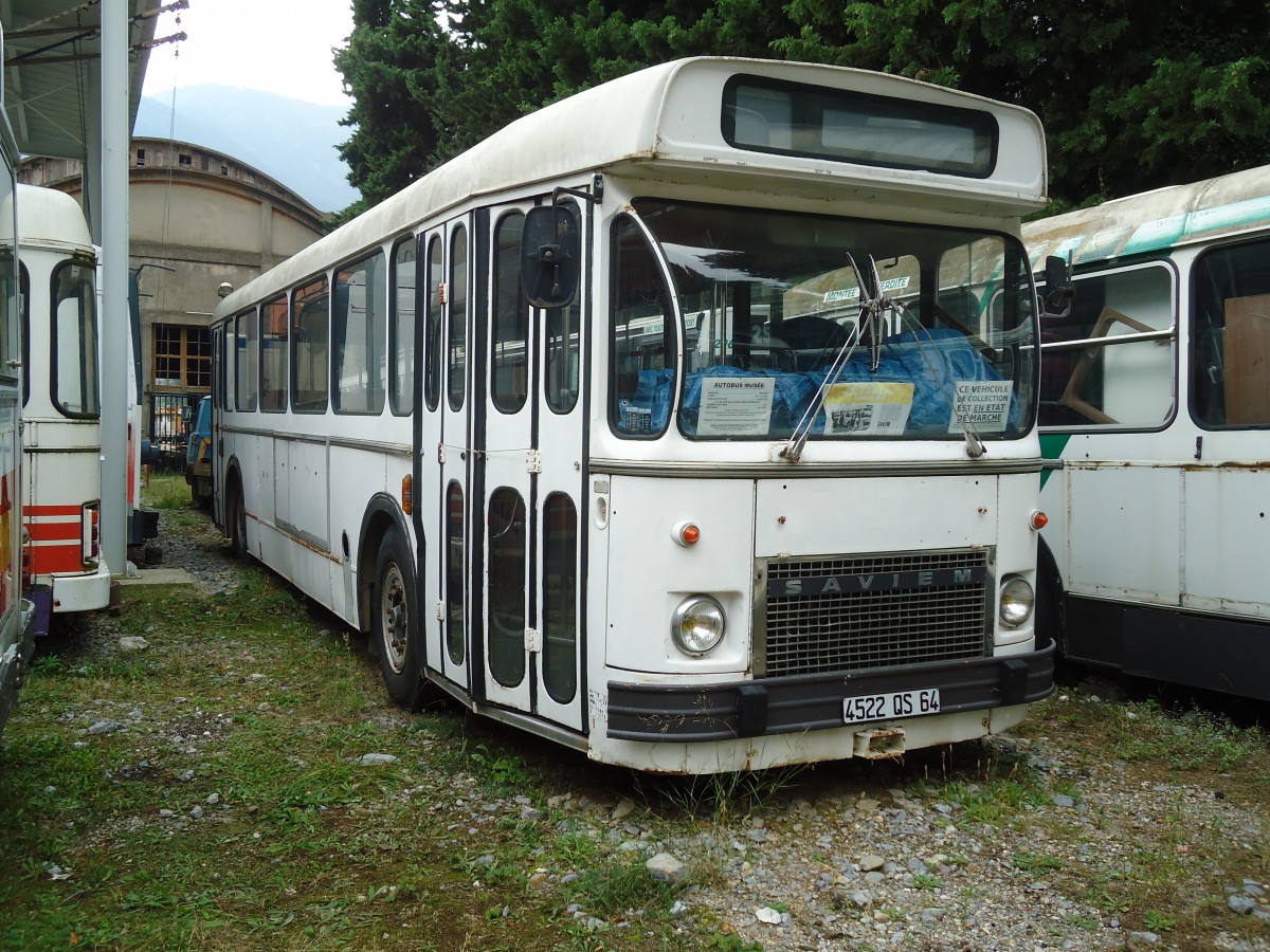 (130'719) - Mus�e Bus, Breil-sur-Roya - 4522 QS 64 - Saviem am 16. Oktober 2010 in Breil-sur-Roya, Museum