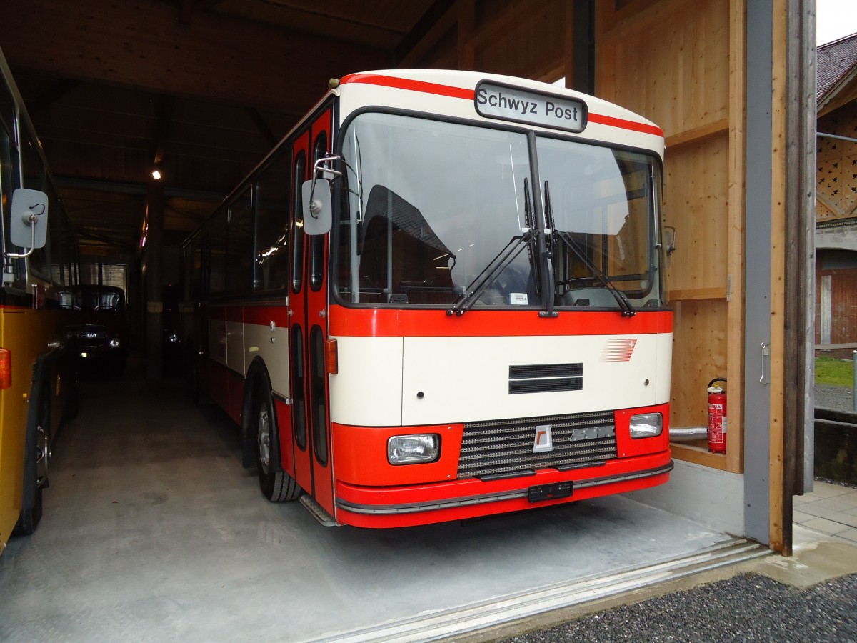 (130'789) - Frey, Opfikon - FBW/R&J (ex Tiemann, Oetwil Nr. 20; ex AAGS Schwyz Nr. 20) am 24. Oktober 2010 in Ziegelbr�cke, Museum HNF