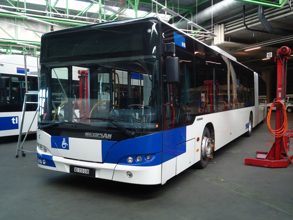 (130'914) - TL Lausanne - Nr. 610/VD 310'038 - Neoplan am 13. November 2010 in Lausanne, D�p�t Pr�laz