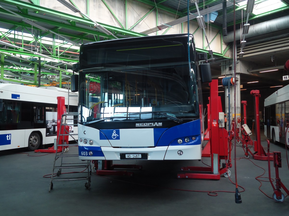 (130'916) - TL Lausanne - Nr. 603/VD 1487 - Neoplan am 13. November 2010 in Lausanne, D�p�t Pr�laz