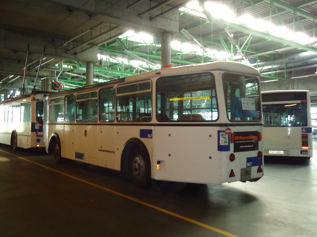 (130'941) - TL Lausanne - Nr. 967 - Rochat/Lauber Personenanh�nger am 13. November 2010 in Lausanne, D�p�t Pr�laz